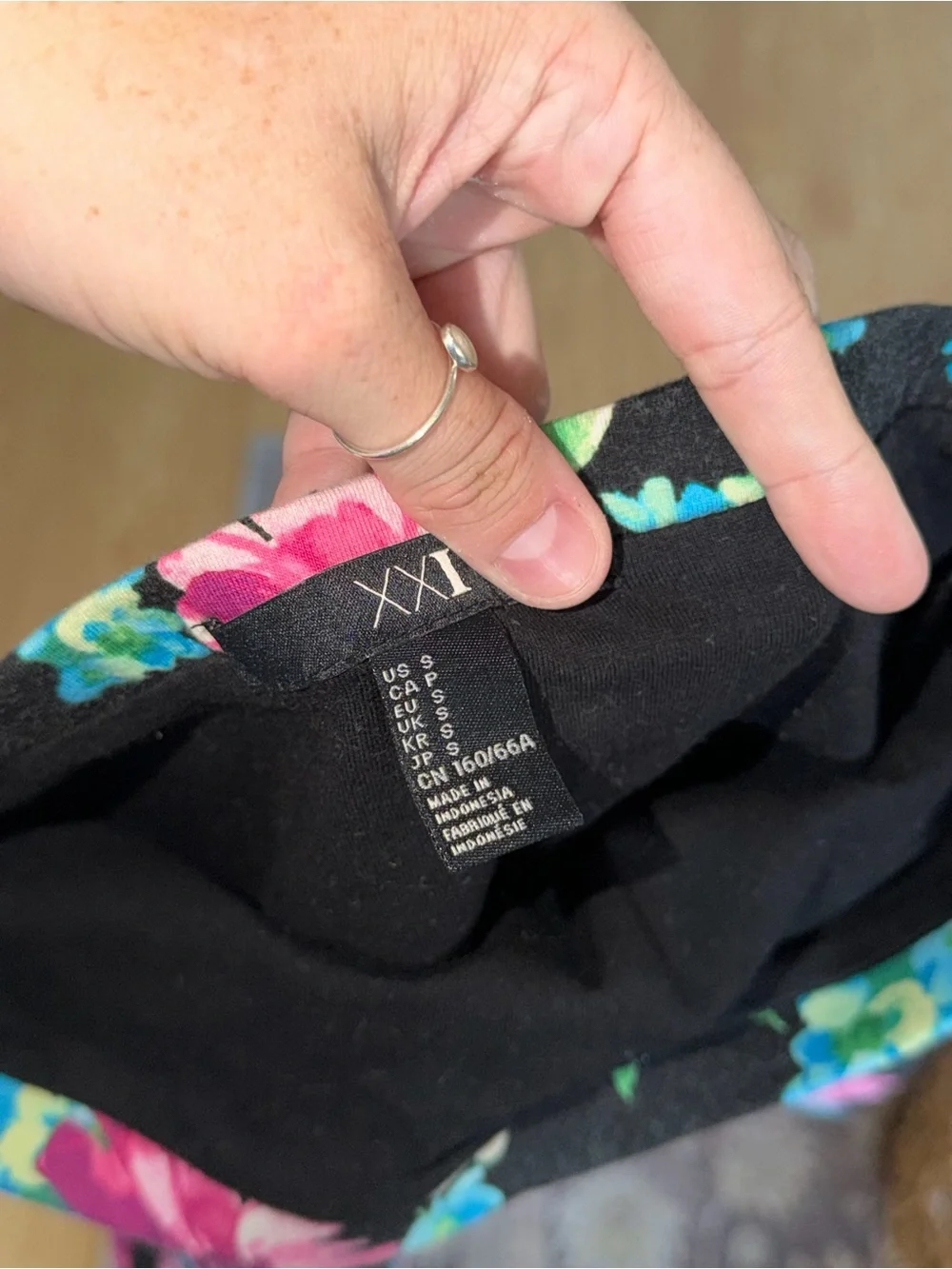 Forever 21 Girls Black Floral Mini Skirt Pink Blue Stretch Pull On Size S